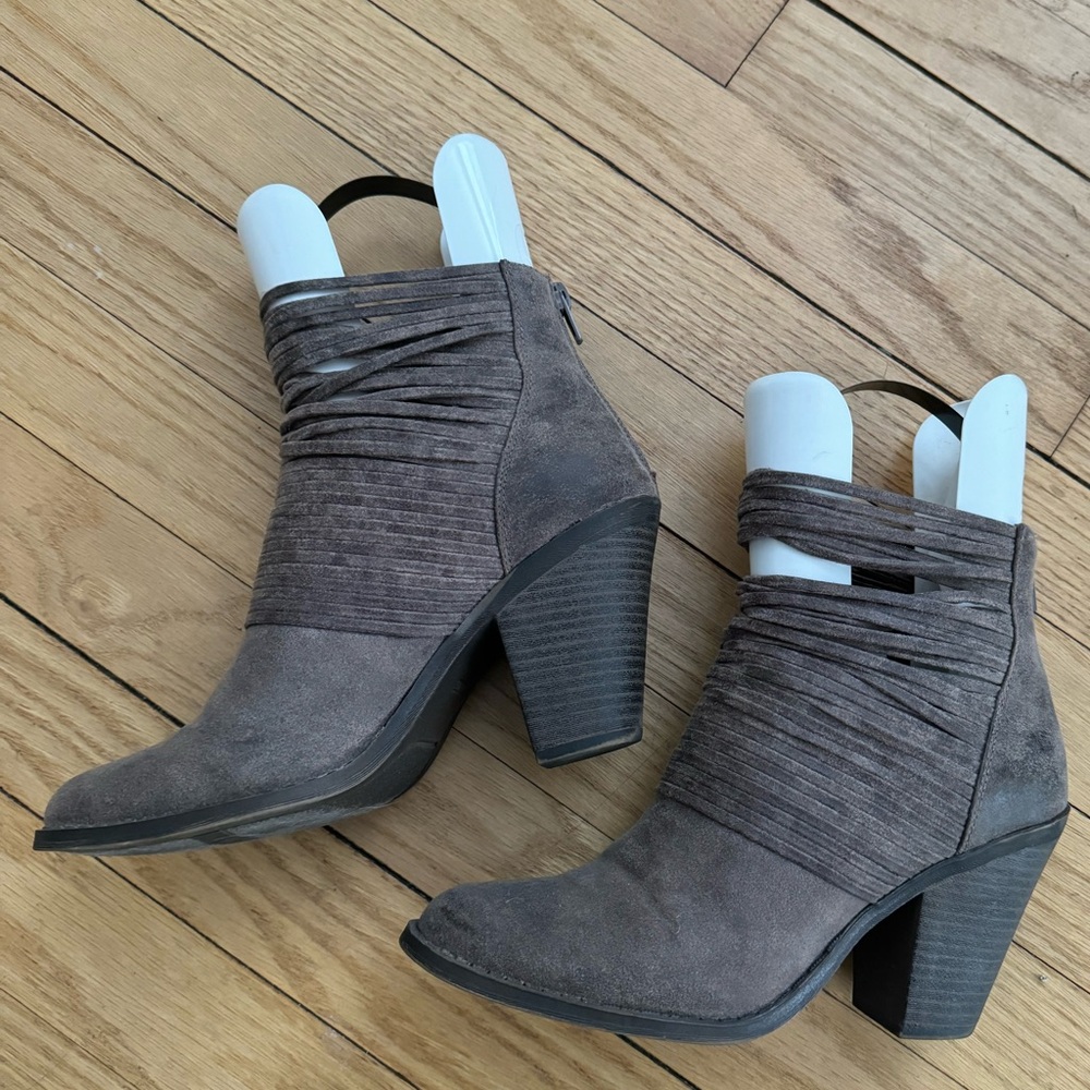 Fergalicious Wicket Bootie Womens 7.5